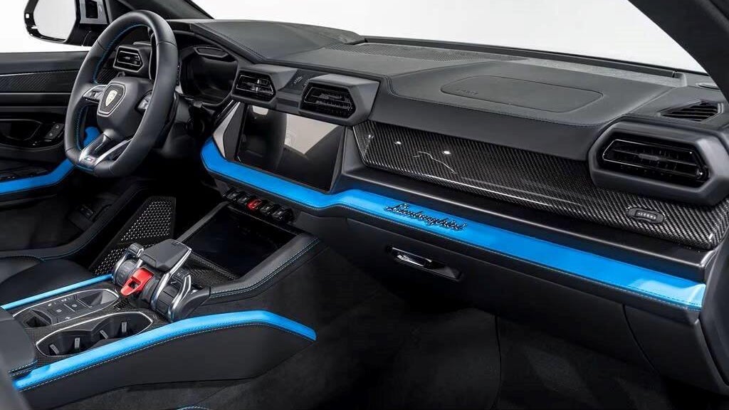 2025 Lamborghini Urus SE